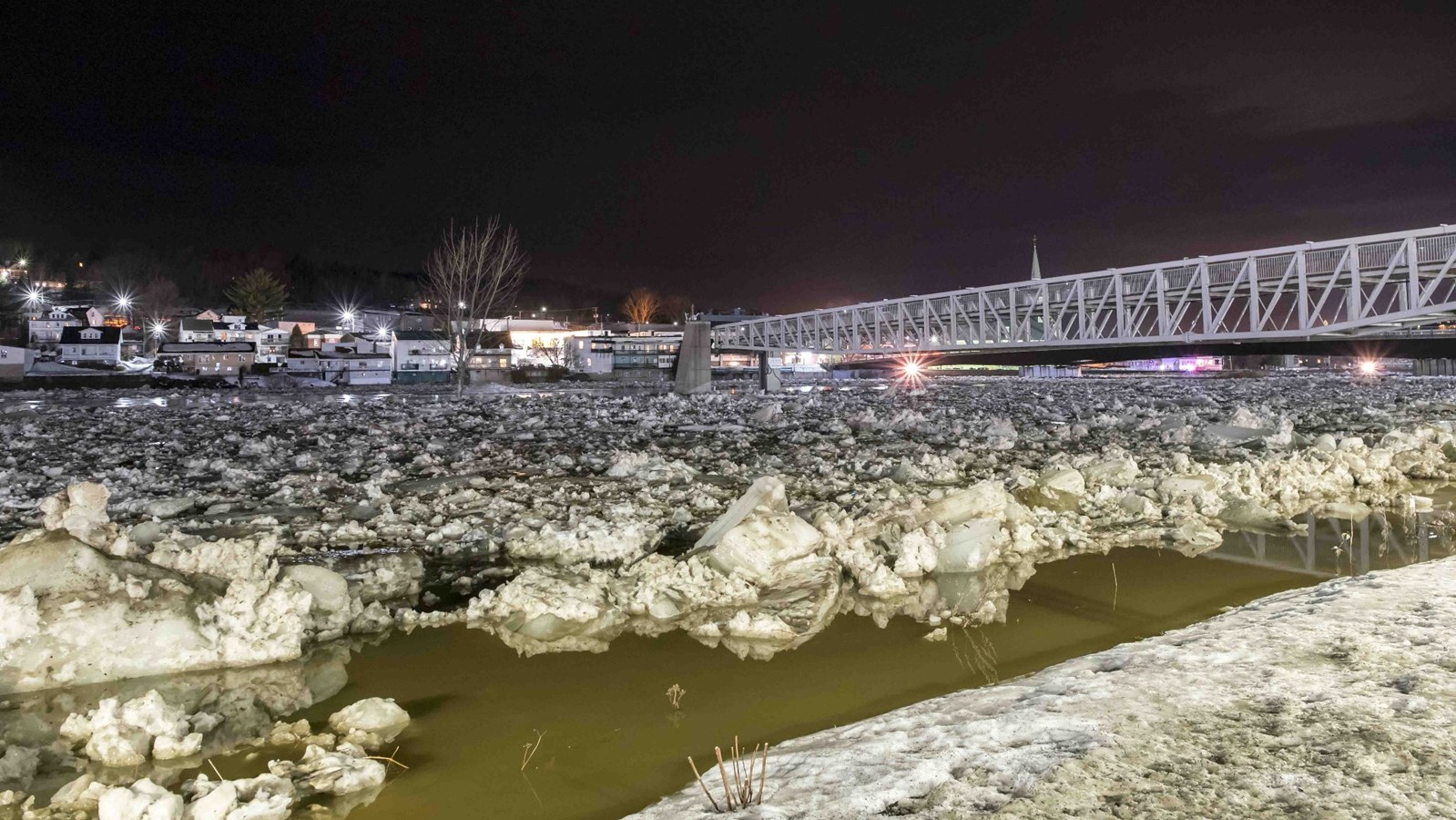 État des lieux de l'inondation moyenne à Beauceville samedi à 23h