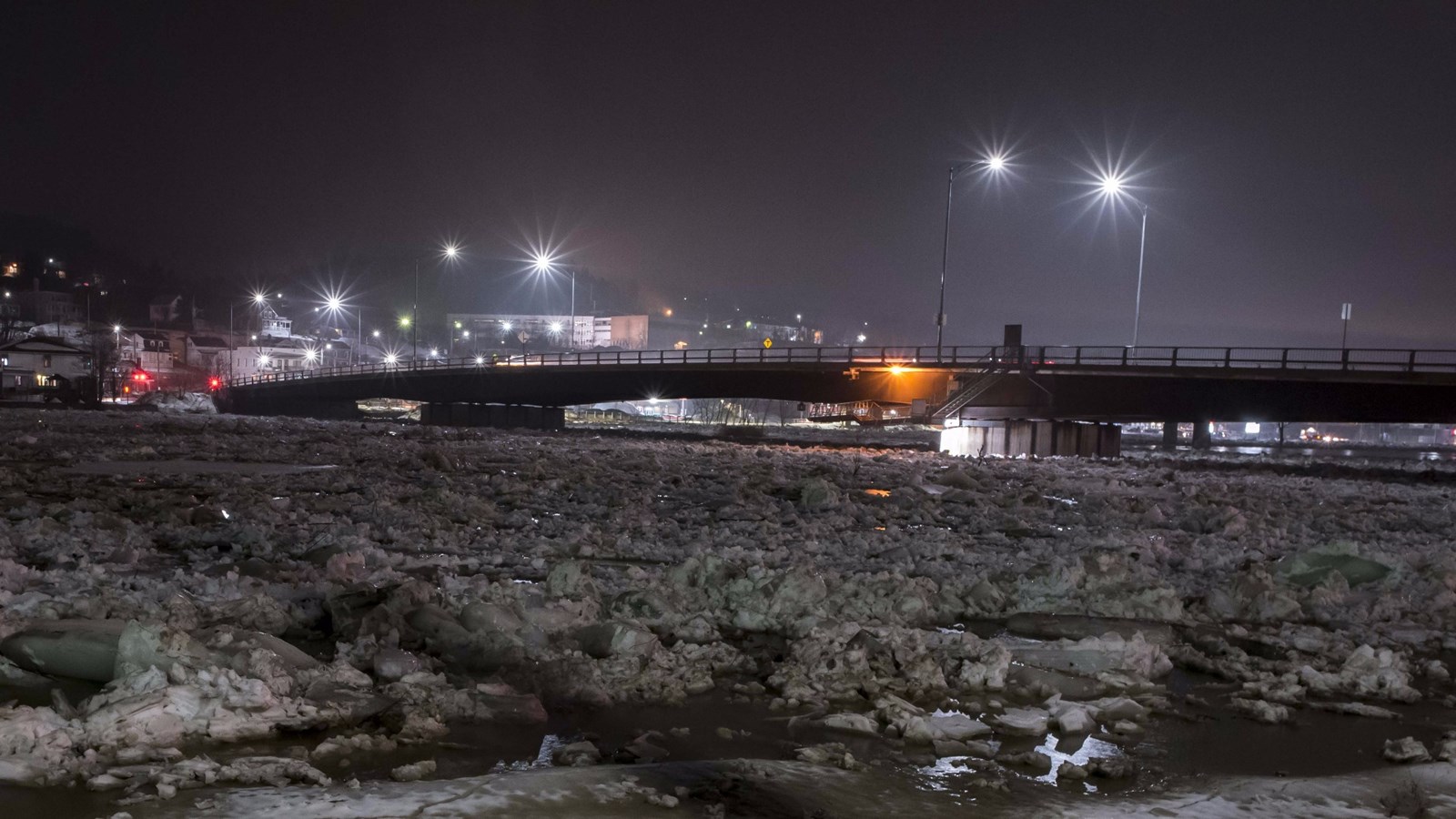 État des lieux de l'inondation moyenne à Beauceville samedi à 23h