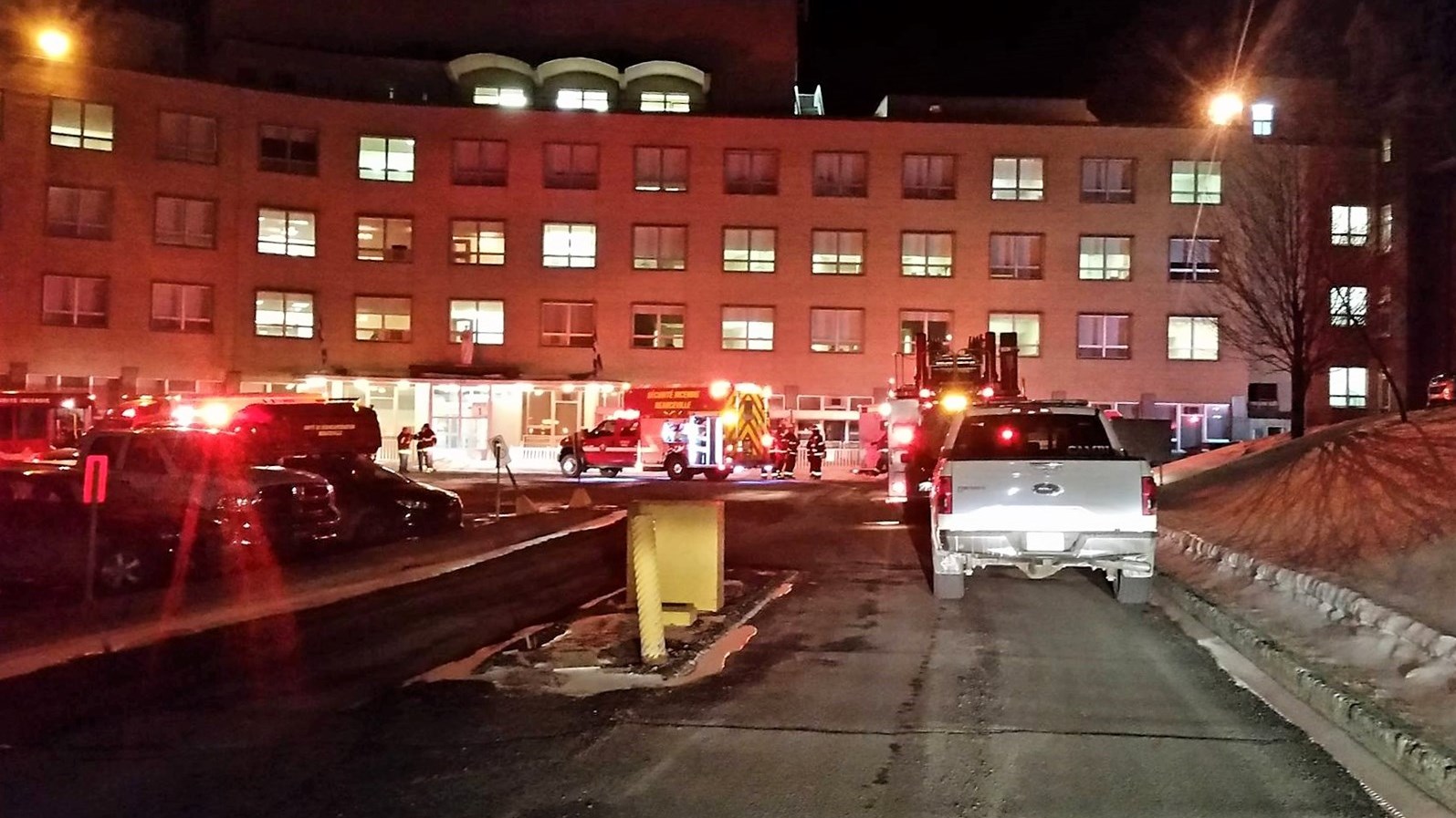 13 mars 2017, 20 h 40 : Une intervention des pompiers est actuellement en cours au CISSS de Chaudière-Appalaches à Beauceville.