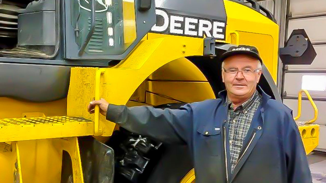 La Ville de Saint-Joseph-de-Beauce a tenu à souligner l'implication, depuis 50 ans, de Robert Labbé au sein de son équipe.