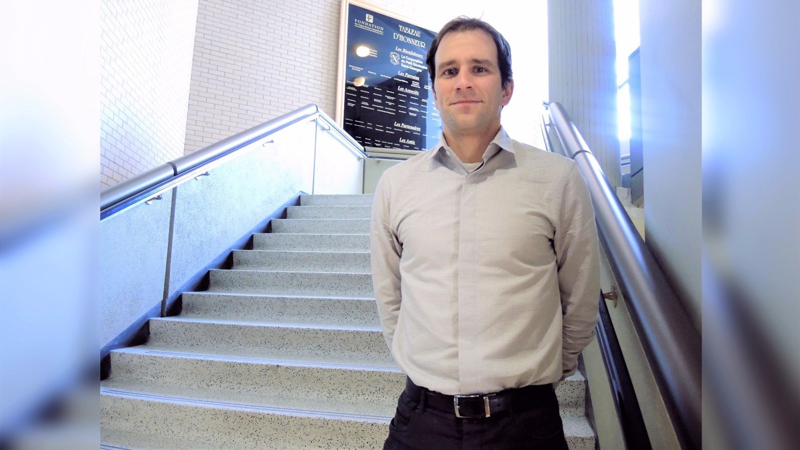 James Veilleux, originaire de Notre-Dame-des-Pins, est parmi les 32 finalistes à l'Agence spatiale canadienne pour obtenir un poste d'astronaute.