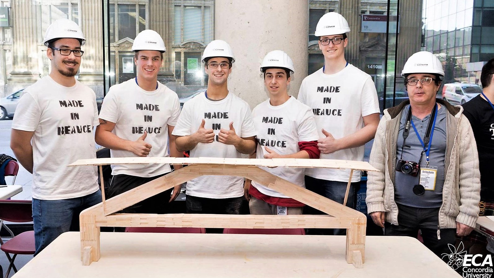 L'équipe « Made in Beauce ». Steven Côté, Samuel Tanguay, David Casgrain, Samuel Vallières, Jean-Philippe Giguère et Addelhamid Amghar (enseignant de sciences).