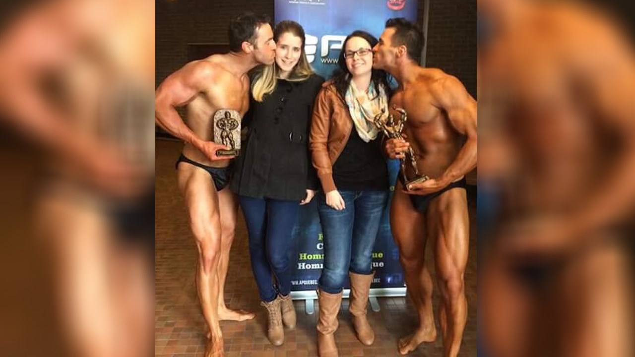 Les frères Michel et Yves Champagne, accompagnés de leurs conjointes, lors du Championnat provincial des Physiques naturels ATP 2017 de l'APQ.