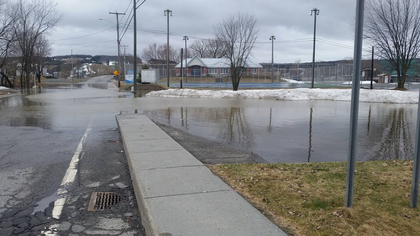 État des lieux de l'inondation moyenne à Saint-Joseph