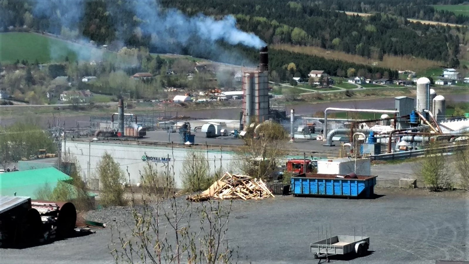 Incendie à l'usine de Royal Mat à Beauceville 