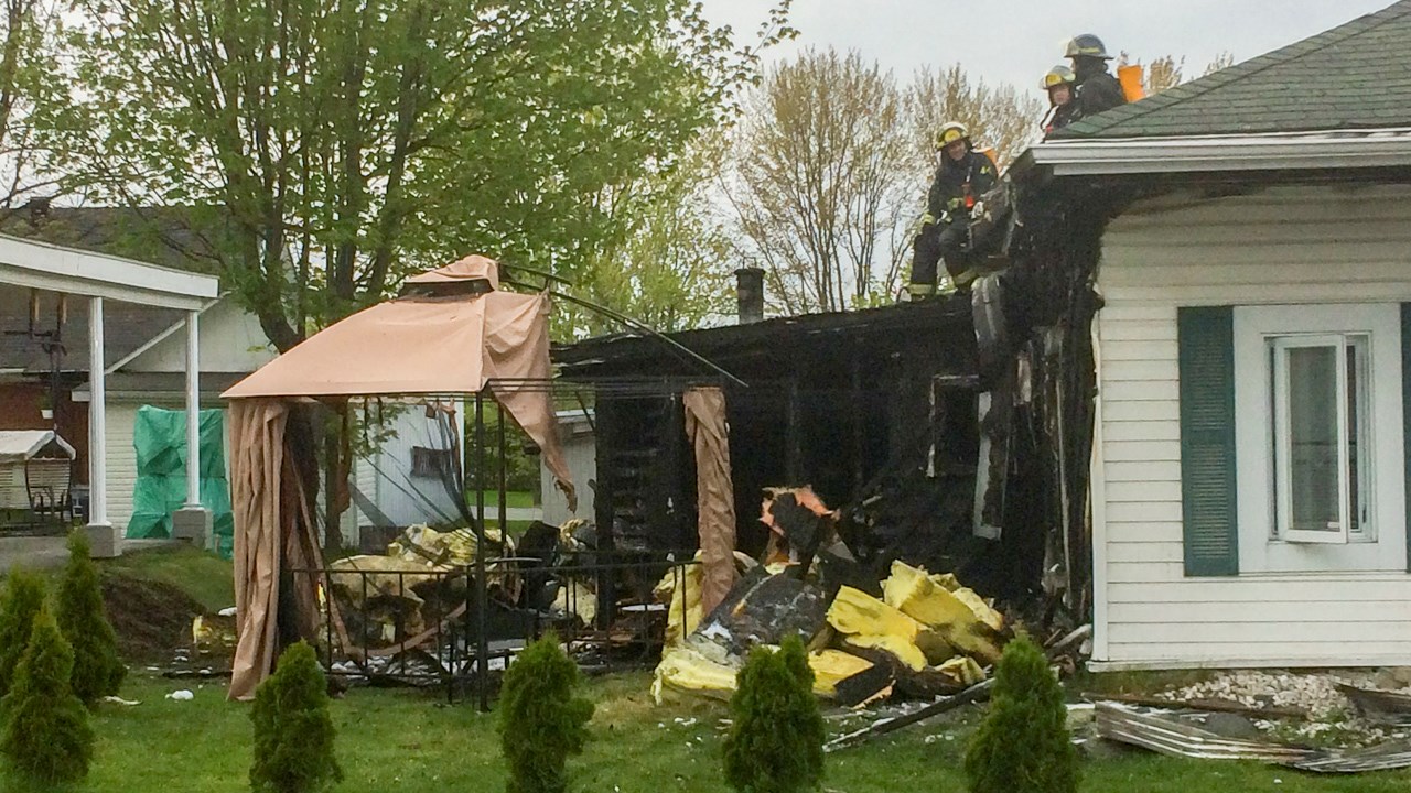 Incendie d'une maison à Saint-Georges. Le feu se serait déclenché dans la remise.
