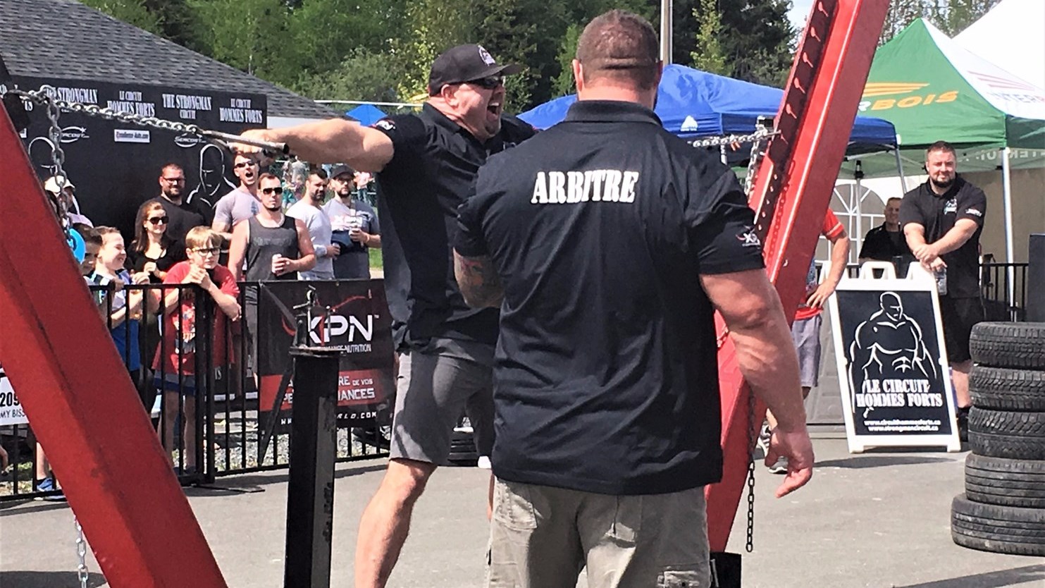 Le Championnat provincial des hommes forts du Québec attire les foules à Saint-Odilon