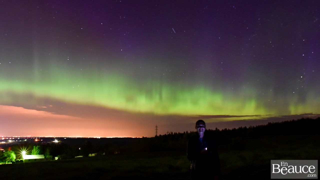 Des aurores boréales illuminent le ciel de Beauce