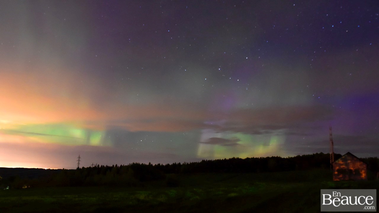 Des aurores boréales illuminent le ciel de Beauce