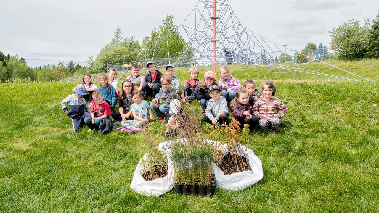 Saint-Benoît-Labre inaugure ses nouveaux jeux d'eau pour les enfants au parc Amikijou