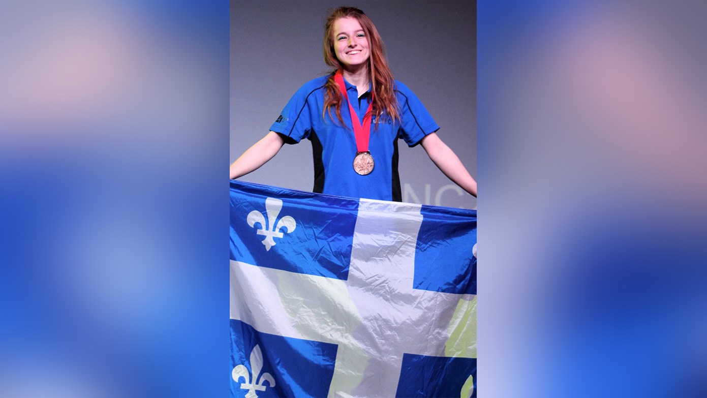Mélinda Poulin, récipiendaire de la médaille d’or en Infographie.