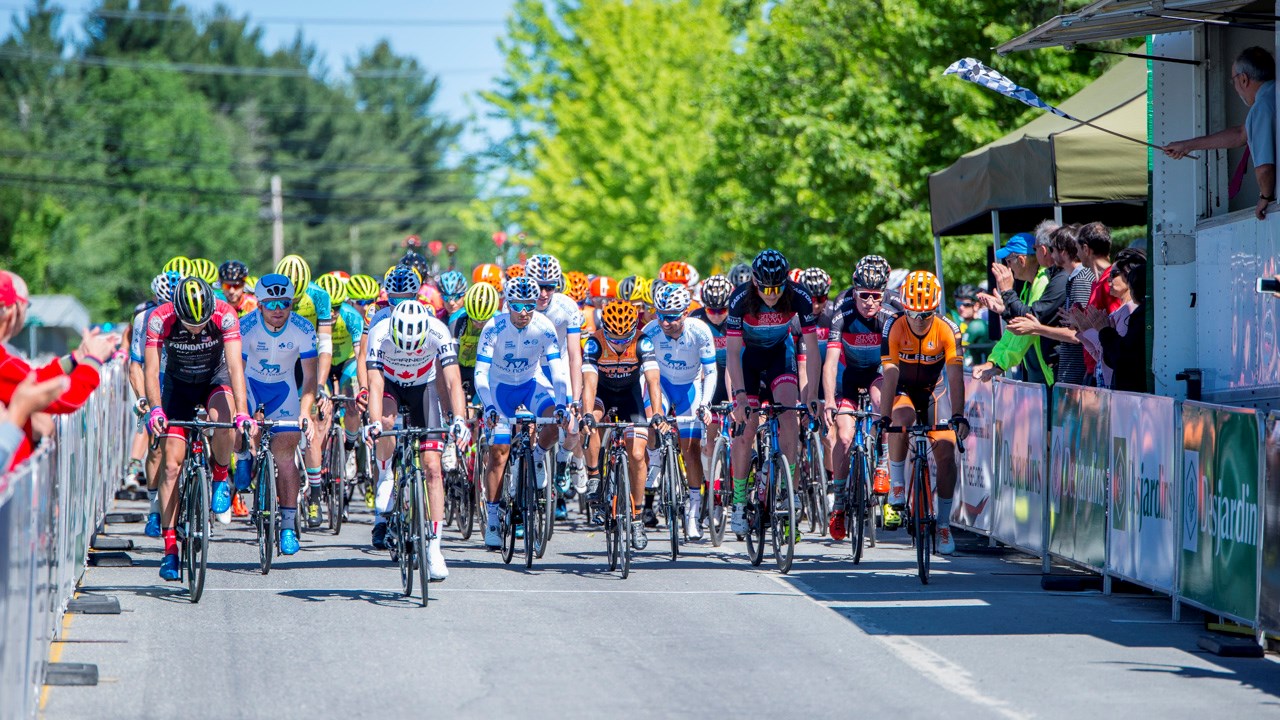 TOUR DE BEAUCE 2017 | Les cyclistes ont pris le départ vers 10h pour la 1ère étape