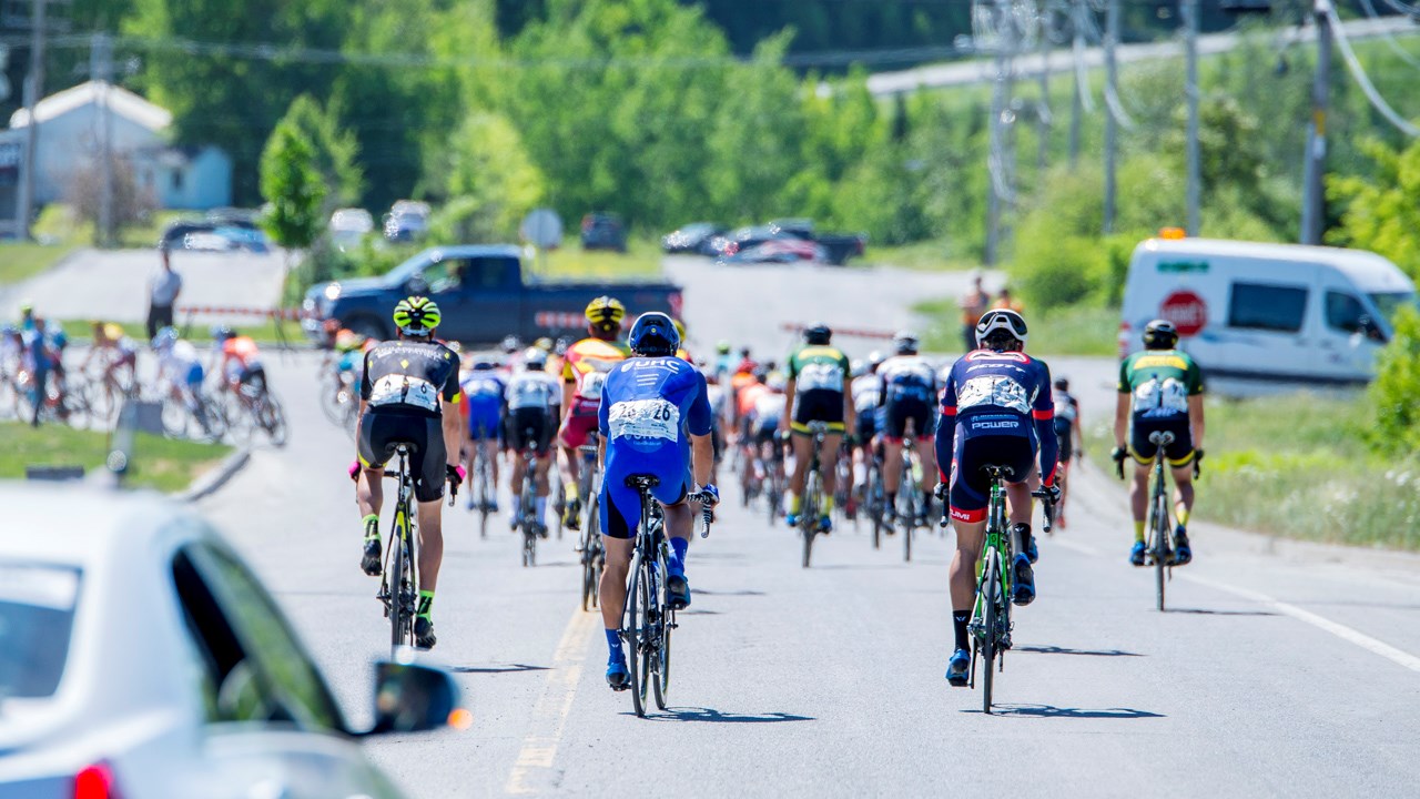 TOUR DE BEAUCE 2017 | Les cyclistes ont pris le départ vers 10h pour la 1ère étape