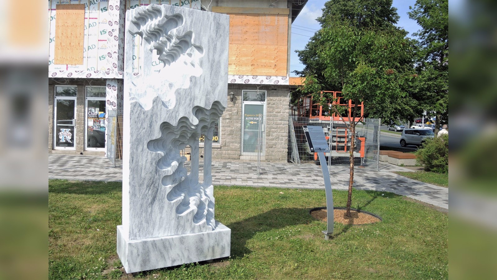 L'œuvre « Circulation dans la nature », réalisée le sculpteur biélorusse, Viktar Kopach. 