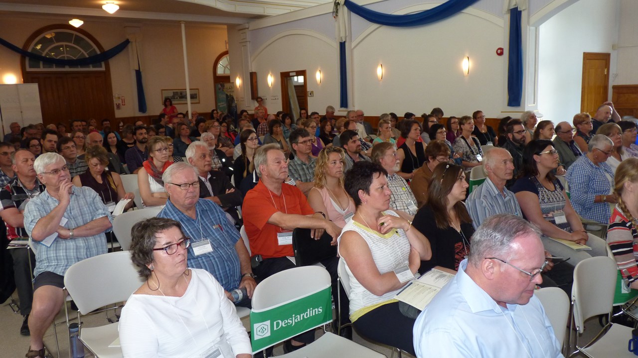 Pas moins de 200 personnes ont participé à la 4e Journée régionale de la Chaudière-Appalaches. L’événement s’est déroulé au Centre multifonctionnel de La Durantaye dans la MRC de Bellechasse sous le thème Travailler ensemble pour la vitalité et l’attraction de nos milieux.