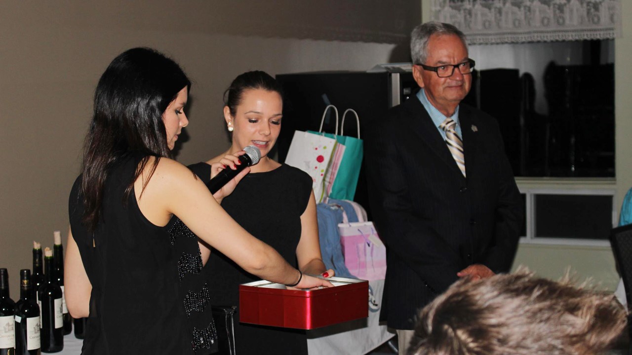 Le Club Rotaract amasse plus de 5 000 $ lors de sa soirée vins et fromages
