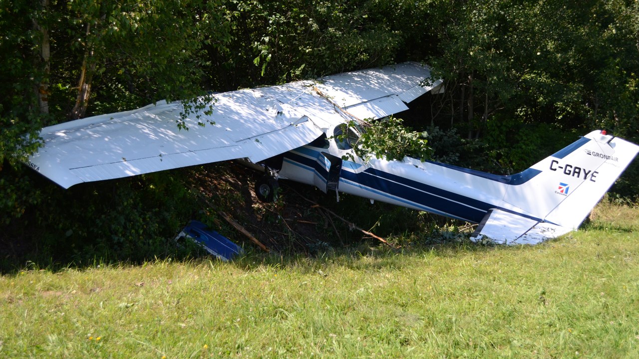 Un avion Cessna s'écrase dans un champ de Sainte-Marie