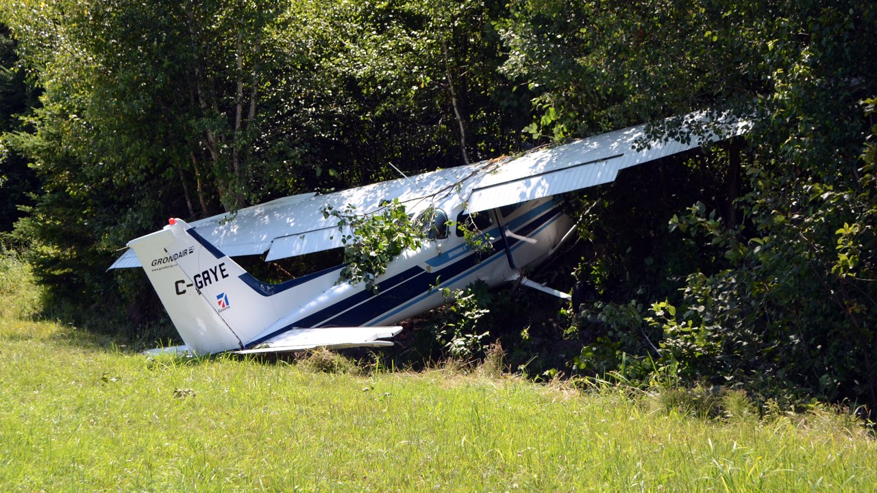 Un avion Cessna s'écrase dans un champ de Sainte-Marie