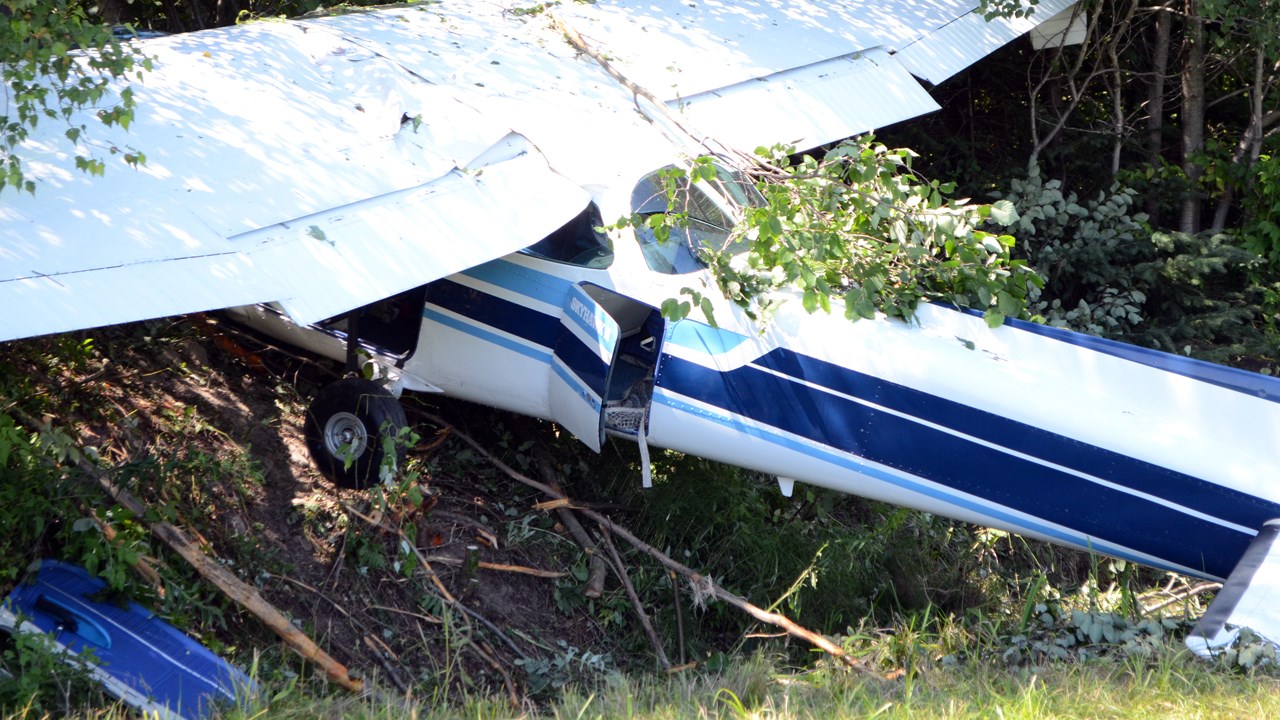Un avion Cessna s'écrase dans un champ de Sainte-Marie