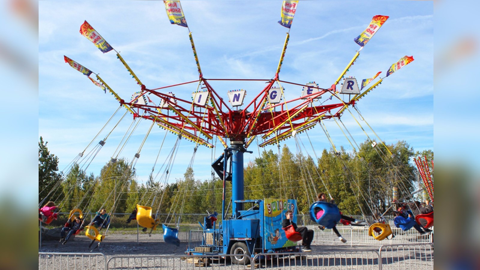 Une jeune fille de 12 ans éjectée d’un manège à Lac-Mégantic en fin de semaine