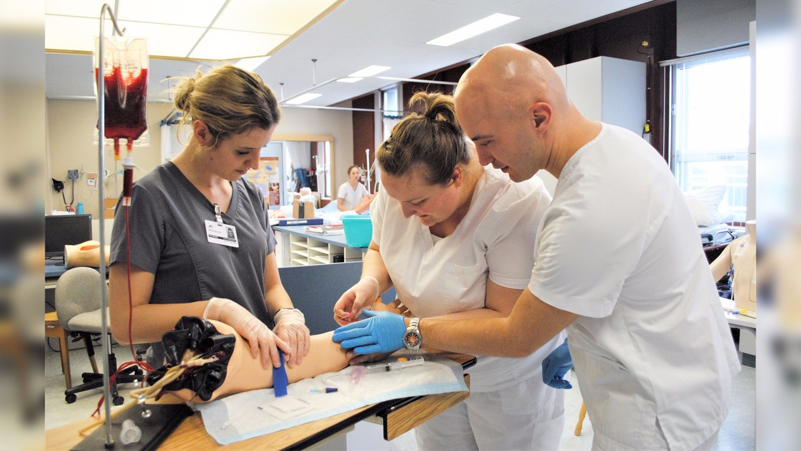 Des étudiants du programme de Soins infirmiers de Saint-Georges et de Lac-Mégantic, qui bénéficieront très prochainement de l’arrivée de mannequins simulateurs « haute fidélité ».
