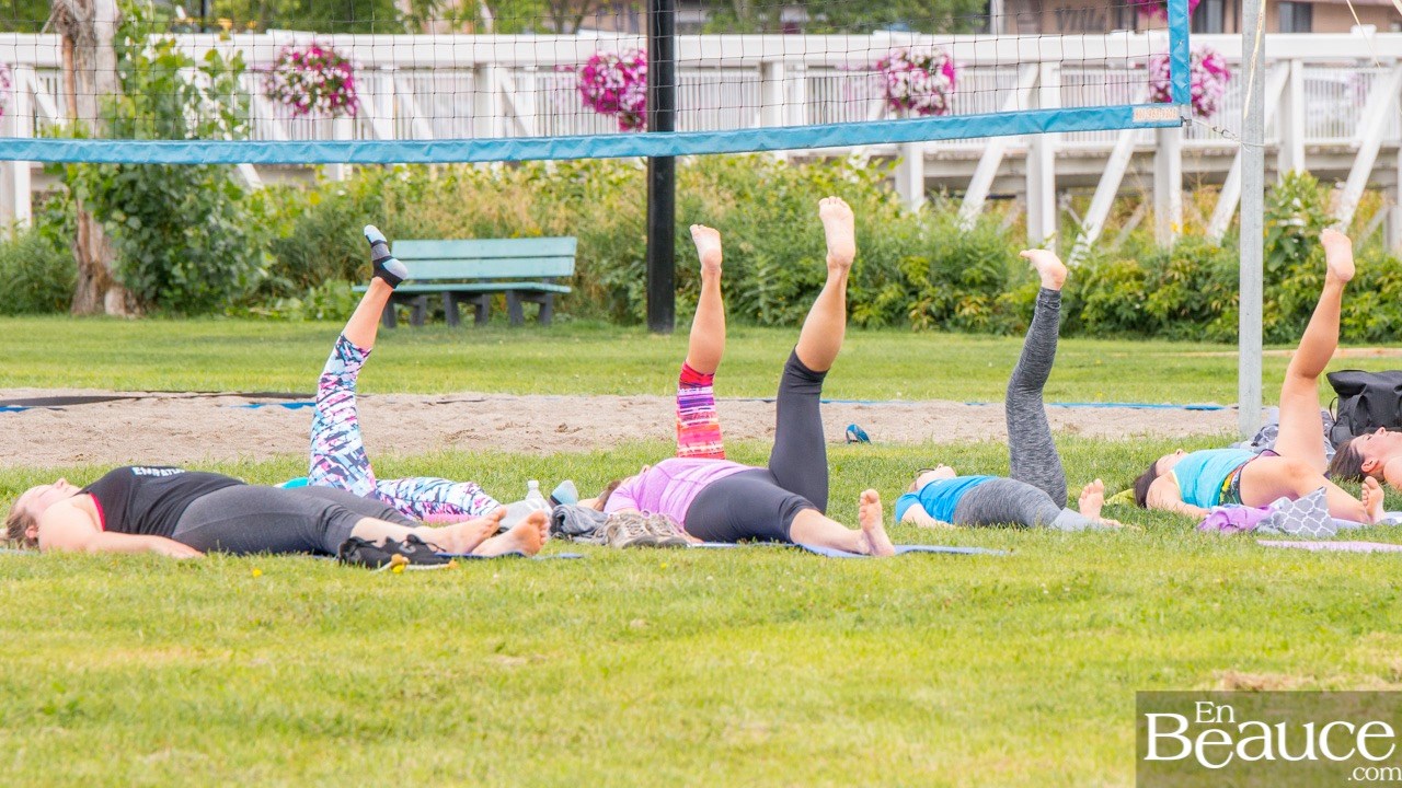 Près de 25 personnes présentes au Méga Yoga pour la petite Katou à Beauceville