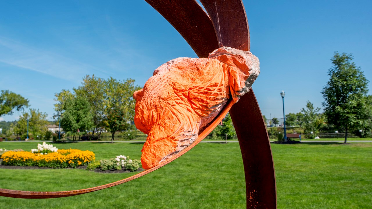 Une sculpture de Beauce Art vandalisée en fin de semaine sur l'île Pozer