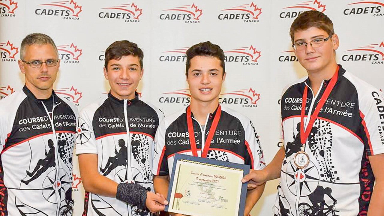 Le Corps de cadet 619 de Beauceville médaillé de bronze à Valcartier