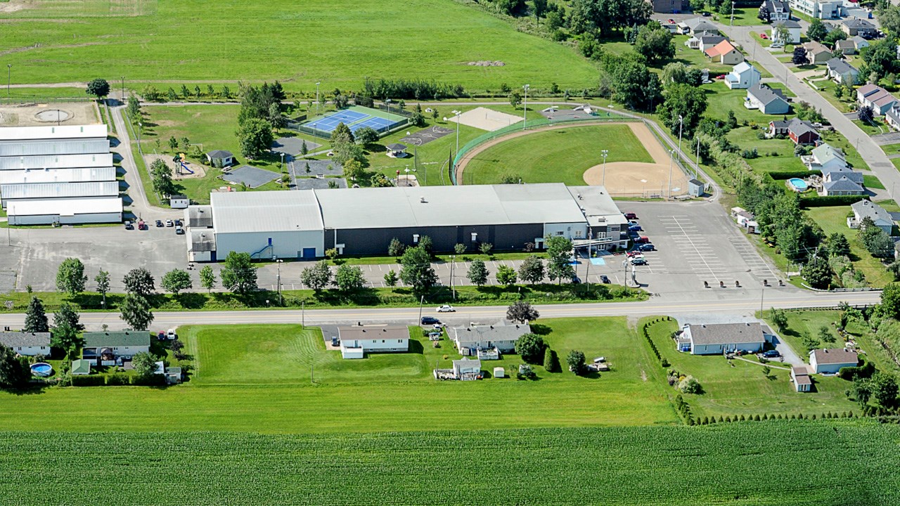 L'aréna de St-Isidore se refait une beauté pour une somme avoisinant les 2M$