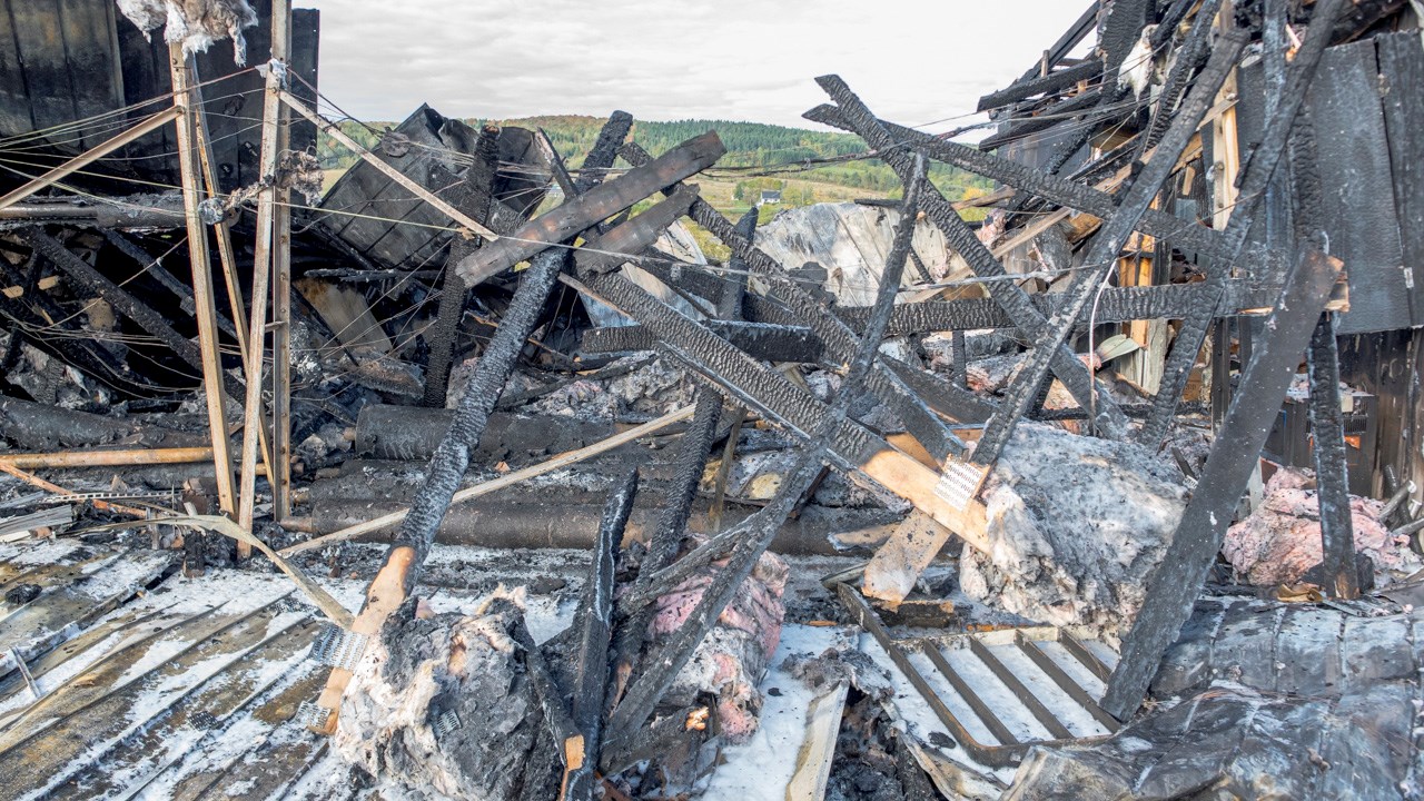 Un incendie s'est déclaré vendredi soir à l'Entrepôt du plancher de Notre-Dame-des-Pins