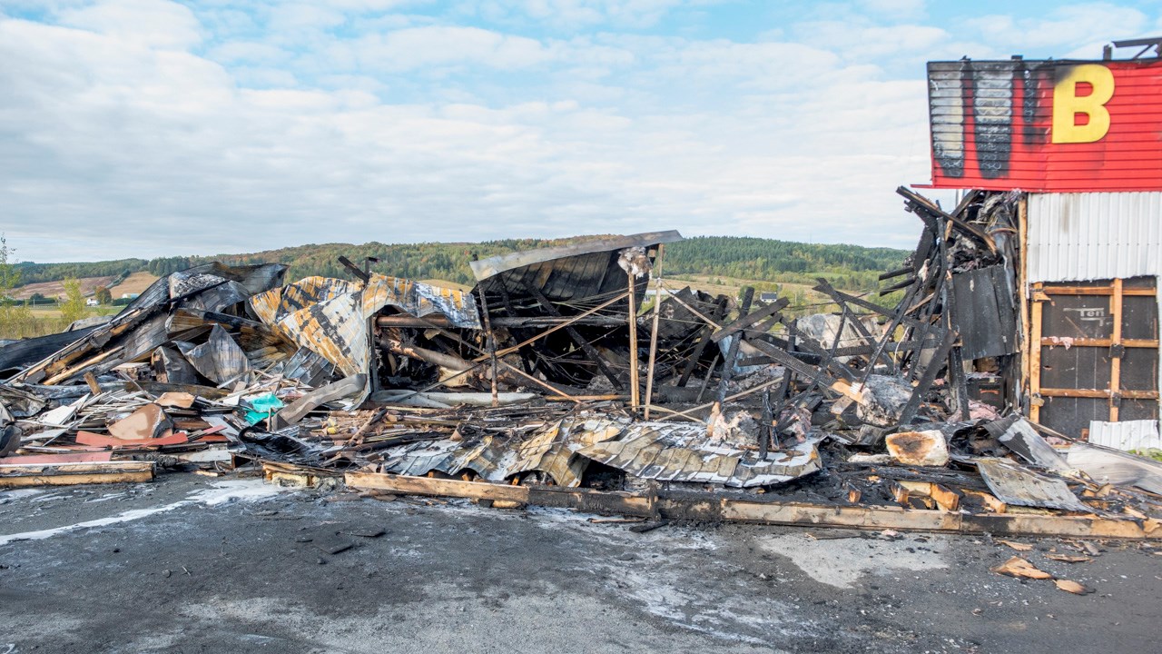 Un incendie s'est déclaré vendredi soir à l'Entrepôt du plancher de Notre-Dame-des-Pins