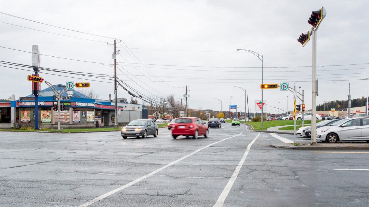 Des travaux à prévoir à St-Georges sur le bd Lacroix, à l'intersection de la 204