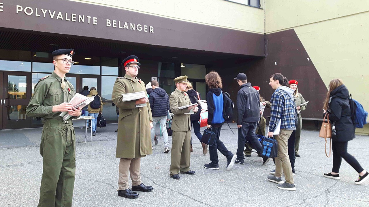 Des jeunes de la Polyvalente Bélanger soulignent la Semaine des vétérans de façon originale