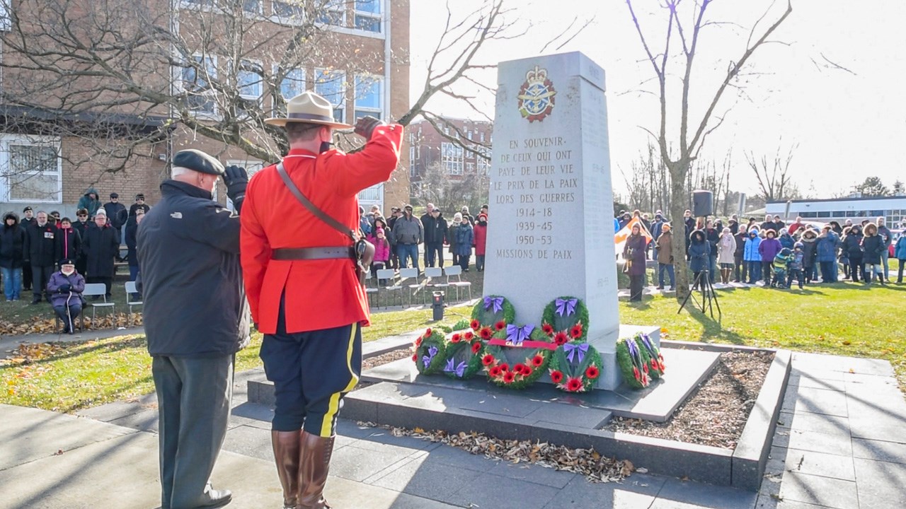 Près de 200 personnes rendent hommage aux militaires disparus à St-Georges