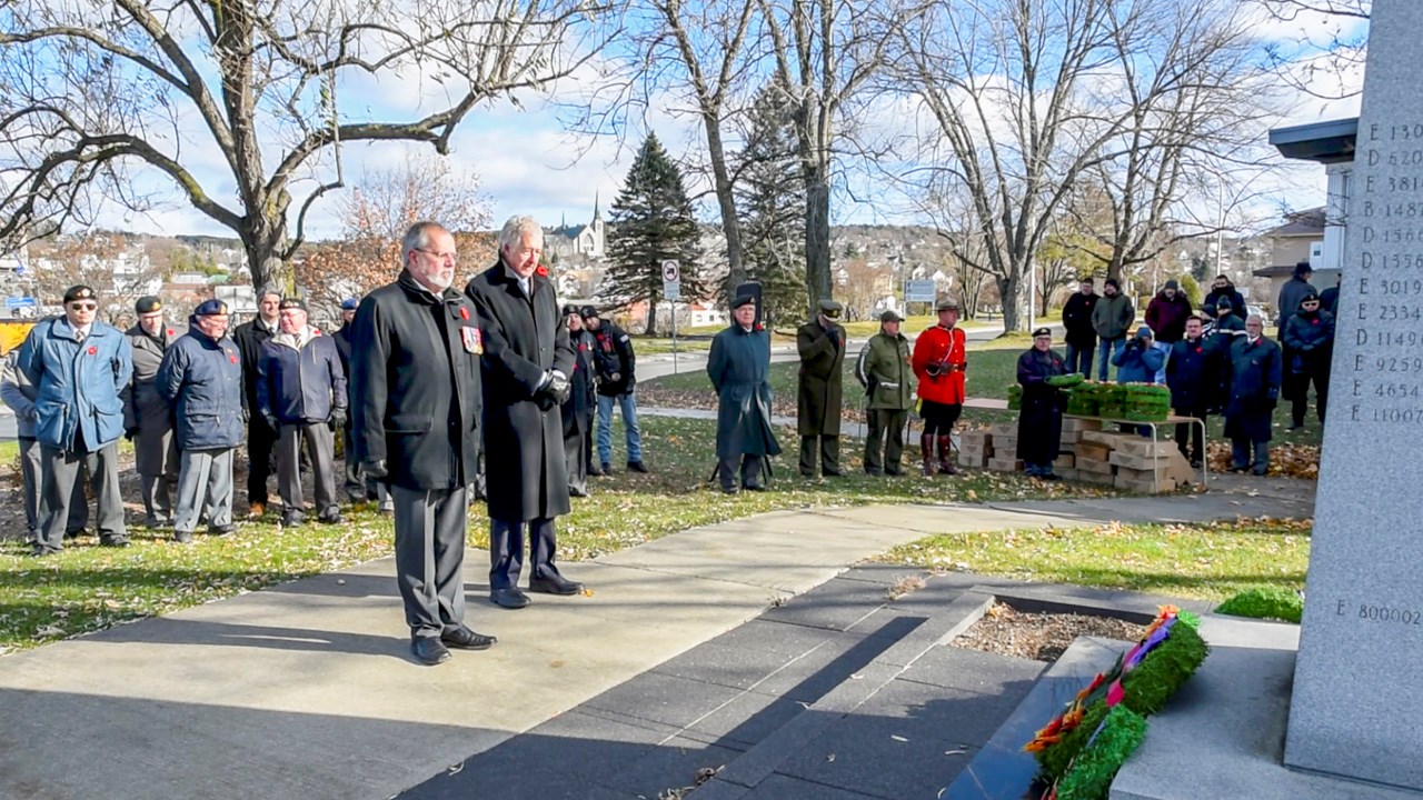 Près de 200 personnes rendent hommage aux militaires disparus à St-Georges