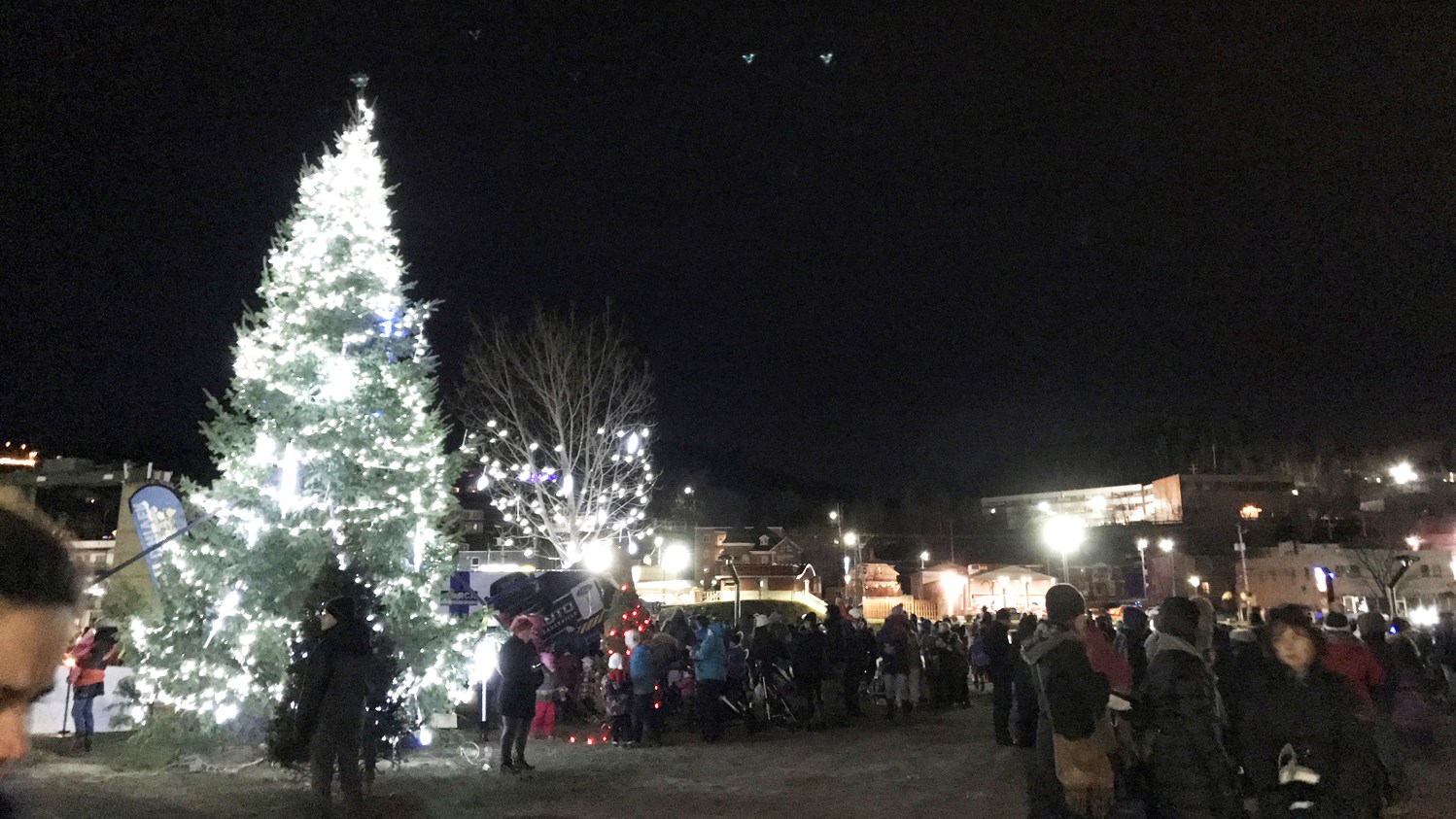 Le père Noël a fait des heureux à Beauceville hier soir