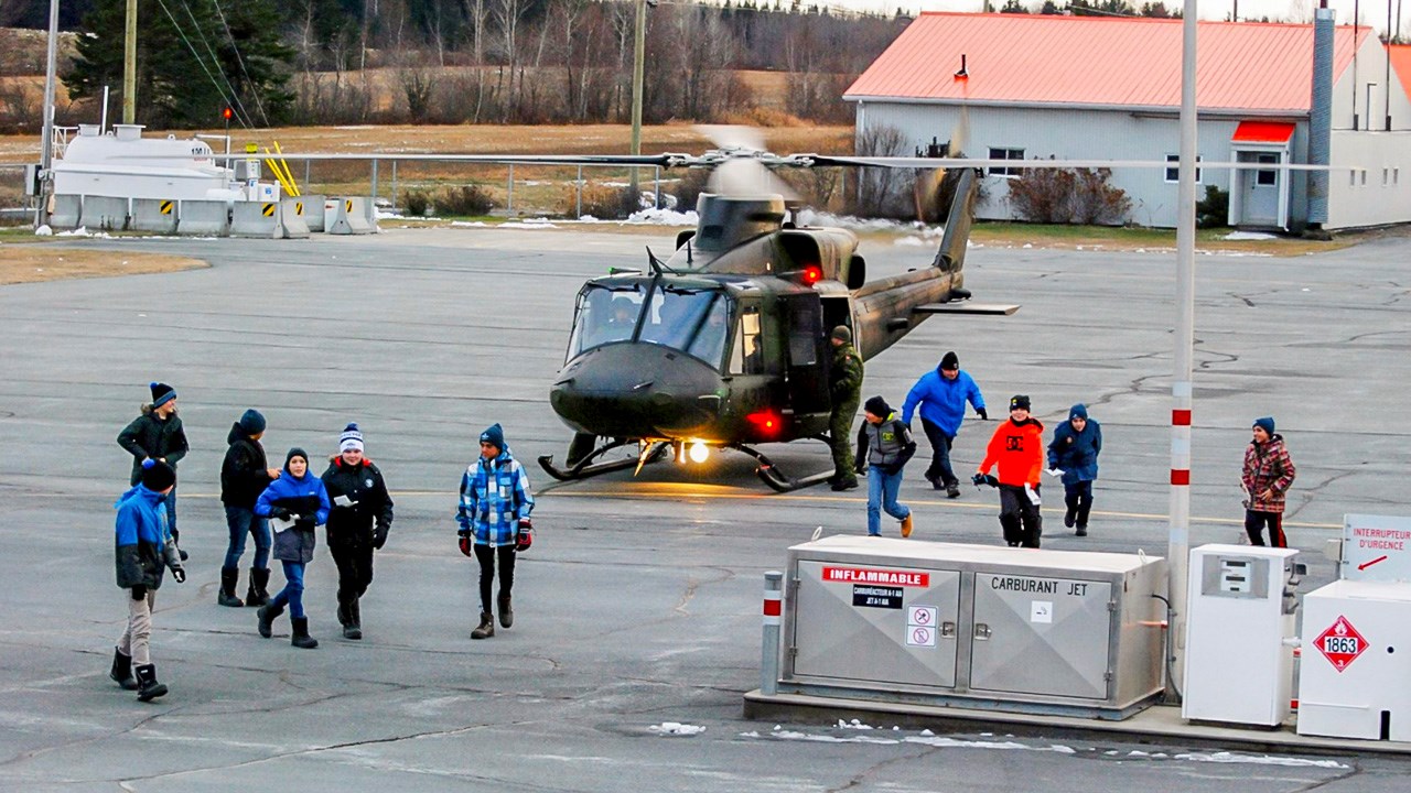 Dans les coulisses de la promenade en hélicoptères des cadets de l'air de Saint-Georges