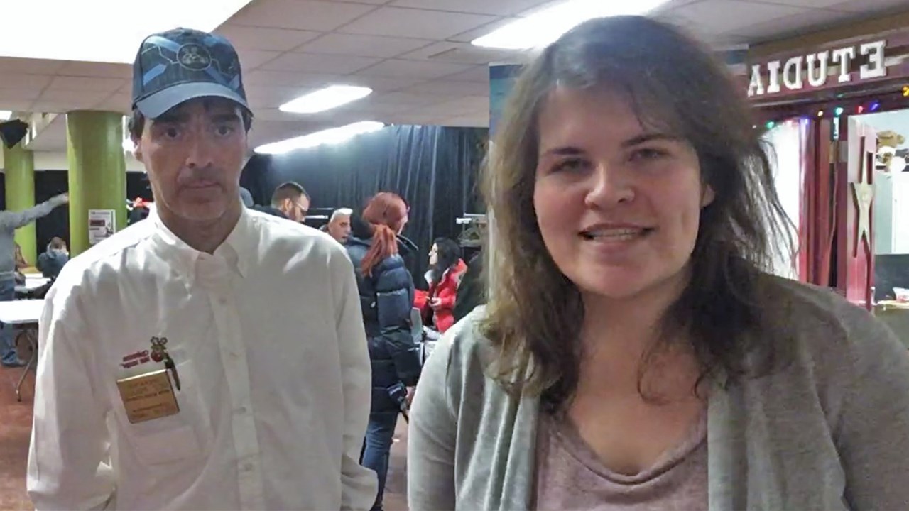 Le coordonnateur de l'Opération Nez rouge Beauce-Etchemins, Steeve Labbé, en compagnie de la journaliste pour EnBeauce.com, Amélie Carrier.