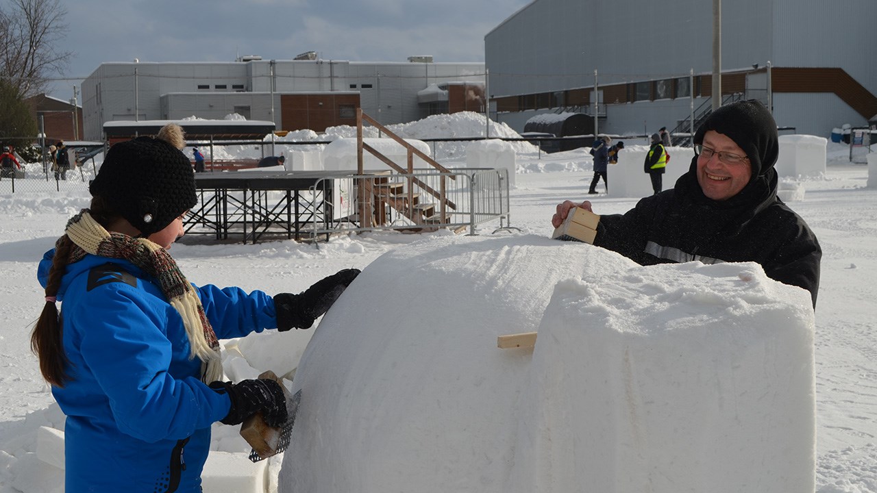 Festival de sculptures sur neige : qui remportera la 19e édition ? 