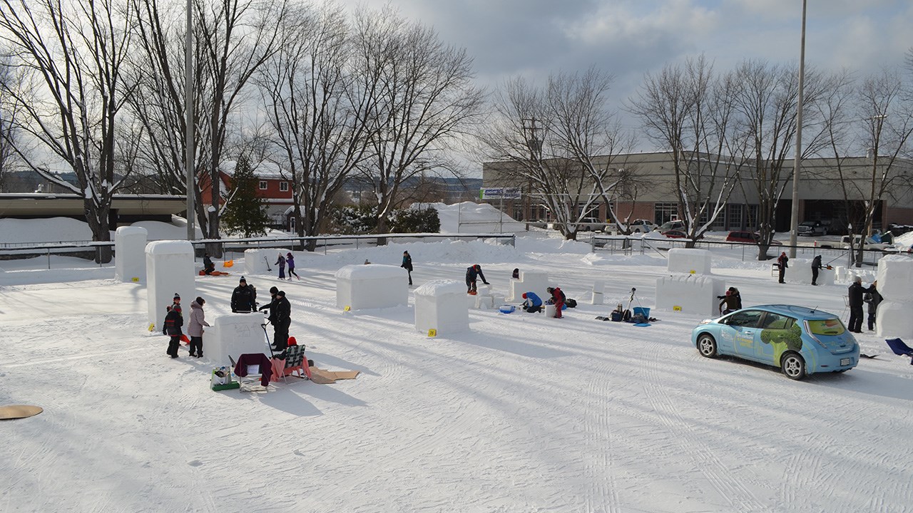 Festival de sculptures sur neige : qui remportera la 19e édition ? 