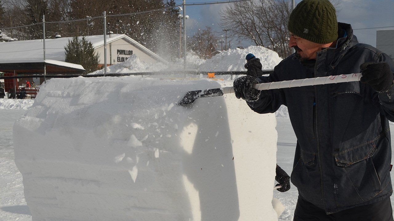 Festival de sculptures sur neige : qui remportera la 19e édition ? 