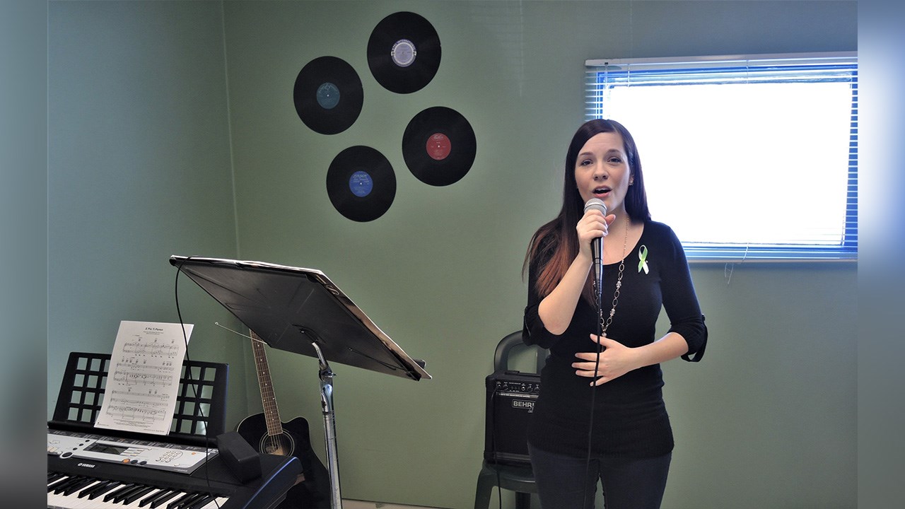 La Georgienne Trycia Turcotte, âgée de 25 ans, est enseignante de musique au primaire à Saint-Joseph et à Saint-Odilon. Elle est aussi professeure de chant en privé, à Saint-Georges.