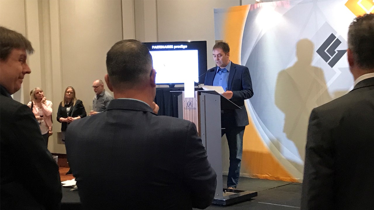 Richard Poulin, président d'honneur du gala, du Centre de croissance Entrepreneurial (CCE) et chef de la direction chez Komutel