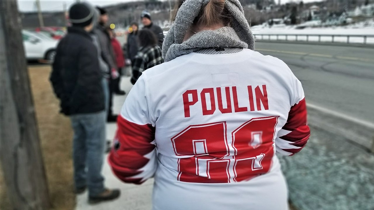 Une parade en l'honneur de Marie-Philip Poulin a attiré des centaines de personnes lors du samedi 31 mars 2018, dans les rues de Beauceville.