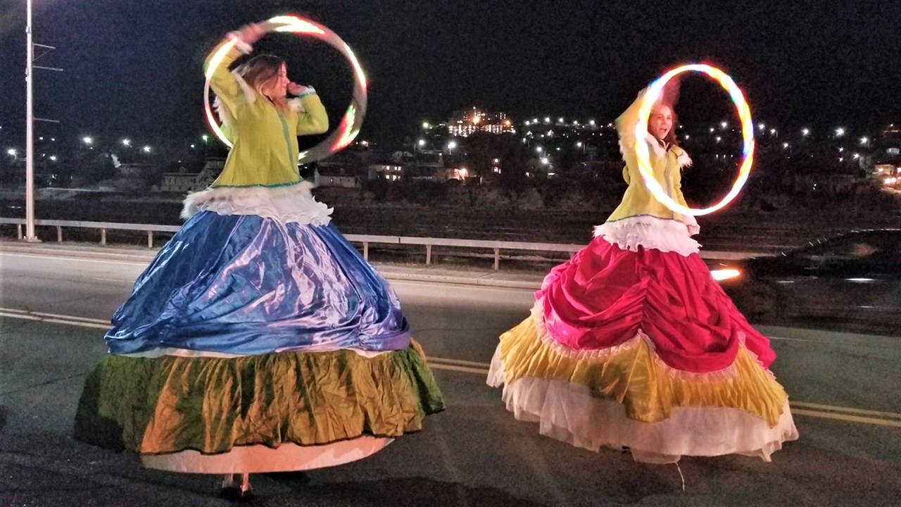 Une parade en l'honneur de Marie-Philip Poulin a attiré des centaines de personnes lors du samedi 31 mars 2018, dans les rues de Beauceville.