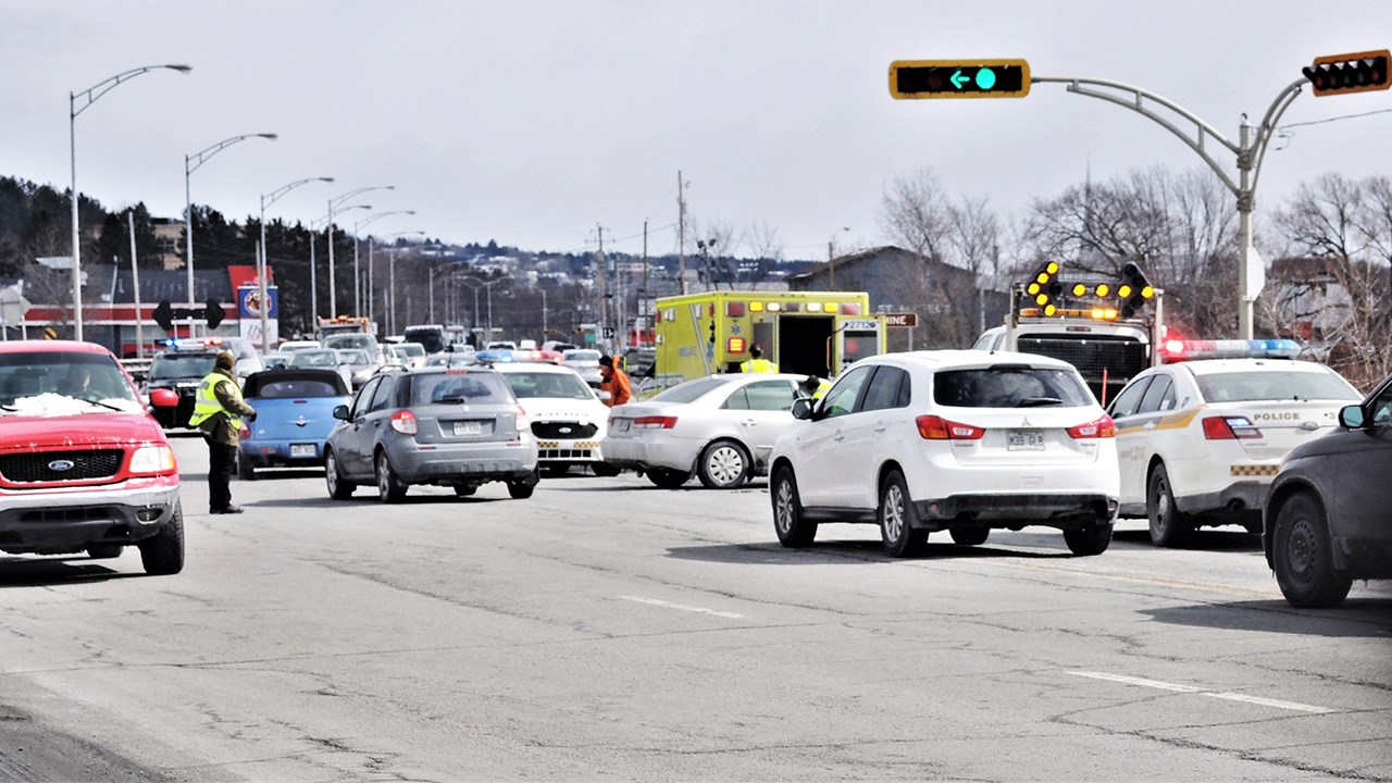 Un accident ralentit la circulation sur le boulevard Lacroix à St-Georges