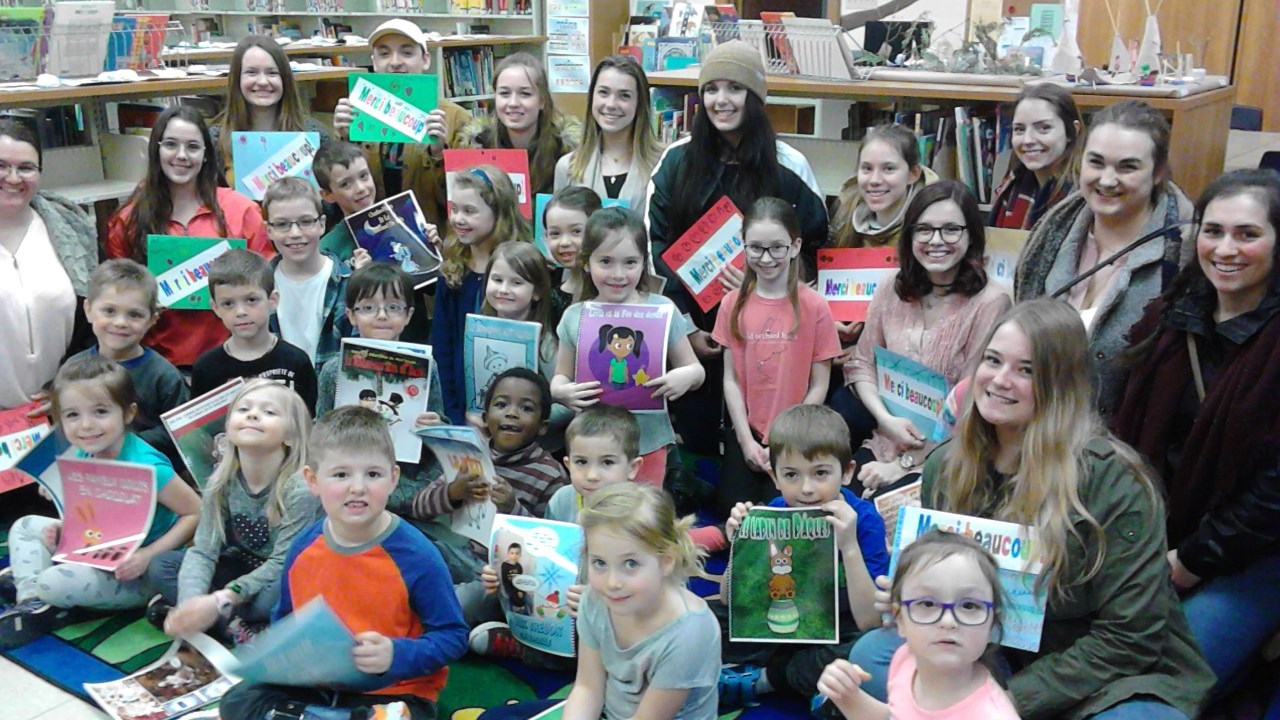 Des étudiants du cégep jumelés à des élèves de maternelle pour une BD