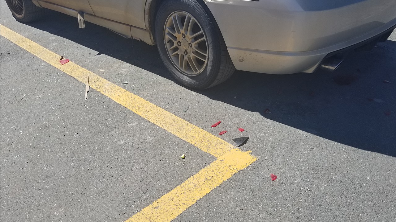 Une voiture abandonnée et vandalisée à Saint-Georges