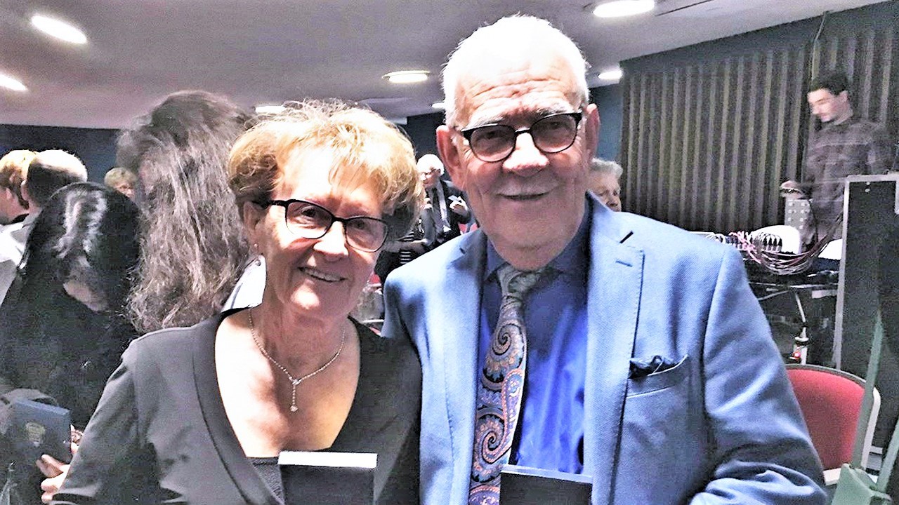 De gauche à droite : Bibiane Fortin et Guy Bélanger.