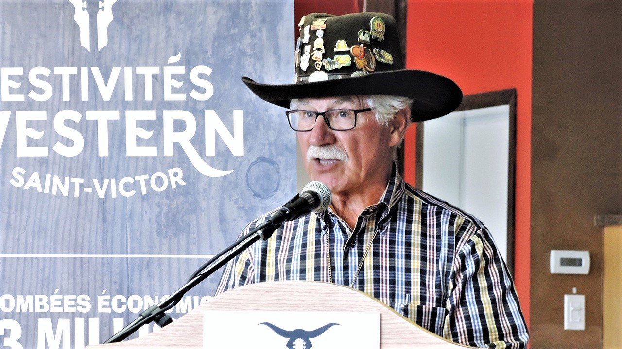 Guy Nolet, l'un des cinq fondateurs des Festivités Western de Saint-Victor, les quatre autres étant Robert Rodrigue, Lucien Lessard, Martial Gosselin et Laurier Roy, était de la conférence de presse de la 40e édition des Festivités lors du mercredi 23 mai 2018.